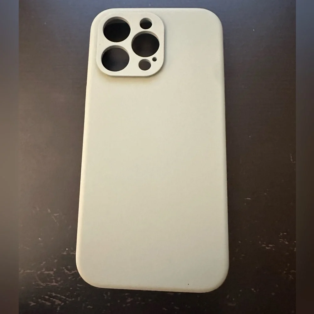 Brand new iPhone 15 Pro Max cell phone case with glass screen protecter and kit